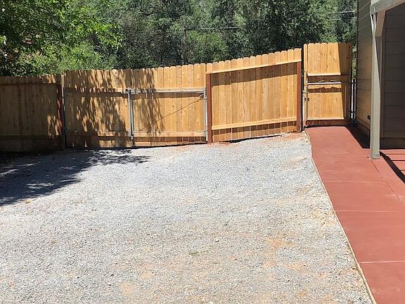 4th image of 3548 Shasta Dam Blvd