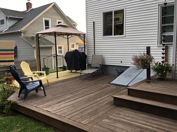 Backyard deck 