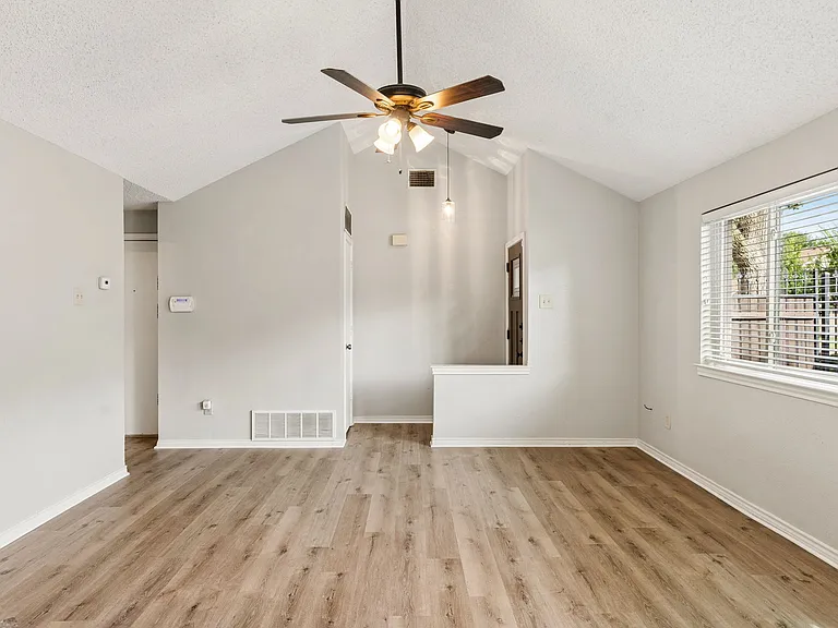 2141 Stradivarius Ln — Photo 12