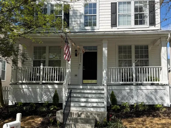 20321 Vermeer St, Ashburn, VA 20147