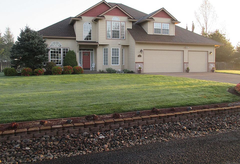 Upscale Hockinson