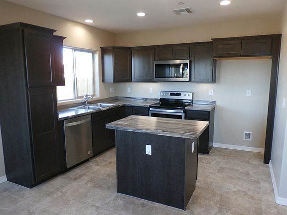 4th image of 2831 Tonto Dr #C