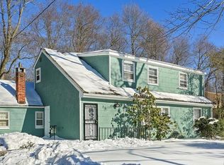 25 Bayberry Rd, Elmsford, NY 10523