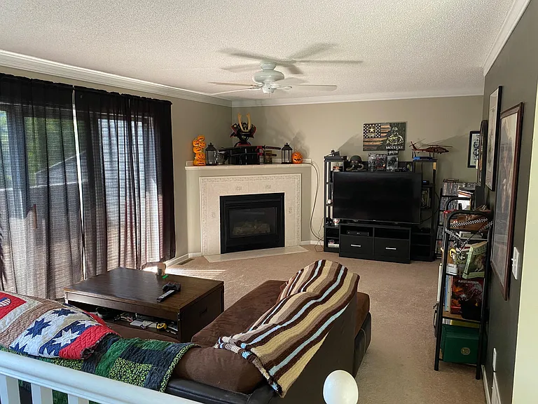14358 Empire Ave — Photo 3