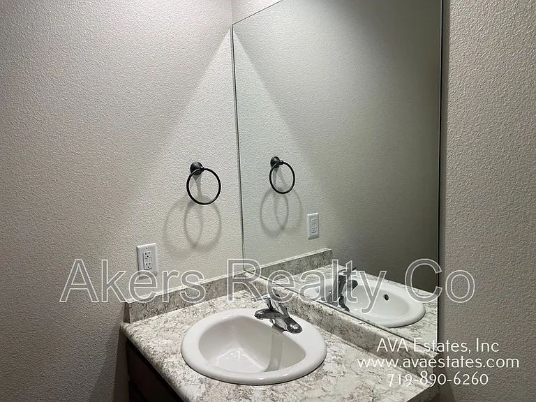 970 S Coral Pl — Photo 24