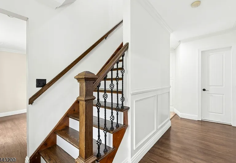 162 Mountainview Dr — Photo 4