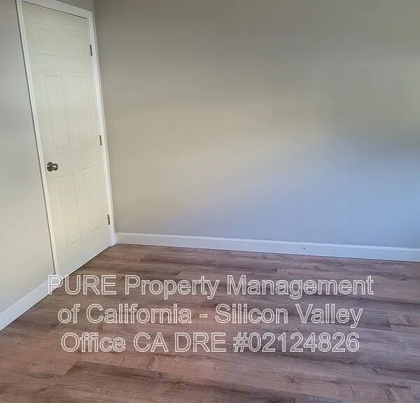 1105 Pepper Rd — Photo 15