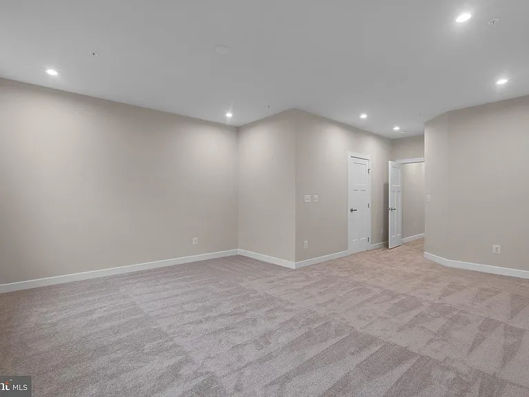 24715 Monk Meadows Ter — Photo 15