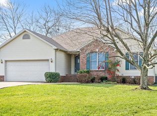 1302 Oak Wood Ct, Hopkinsville, KY 42240