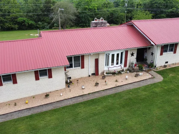 356 Redbird Cir, Cumberland Gap, TN 37724