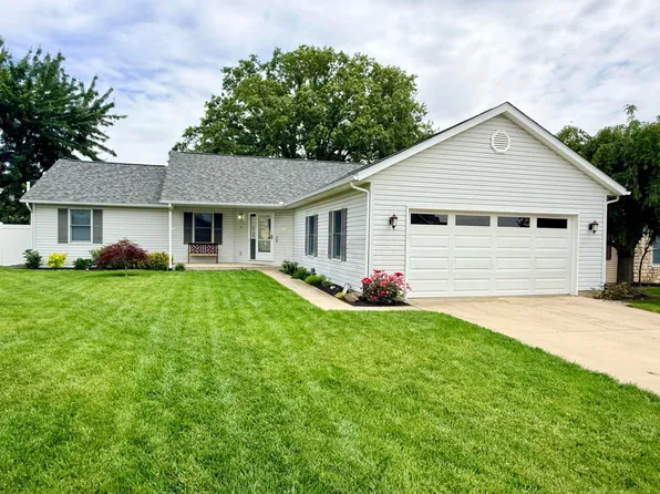 1221 Woodline Dr, Marysville, OH 43040
