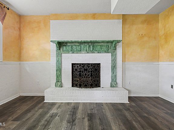 5th image of 1417 Upland Ave