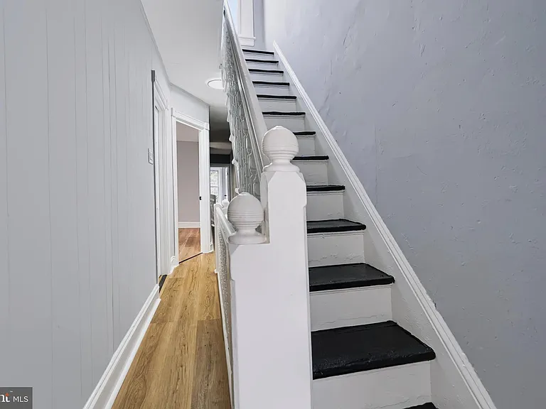 309 Academy St — Photo 25
