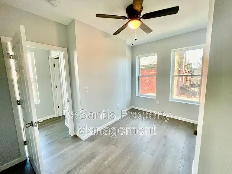 2 Edith Pl — Photo 17