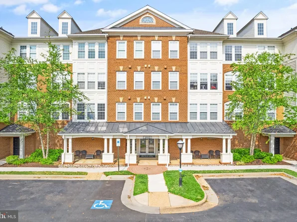 44465 Chamberlain Ter Unit 204, Ashburn, VA 20147