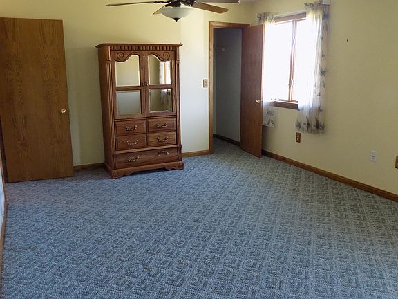 Extra large master bed 19x13