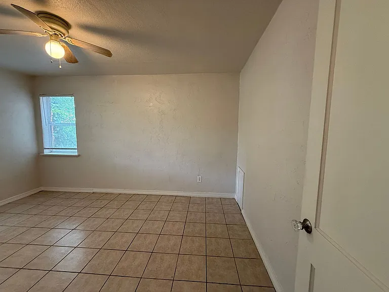 1740 NW 17th St #2 — Photo 17