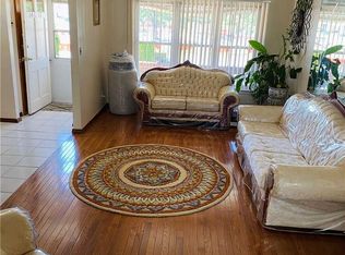 14617 Brookville Blvd, Rosedale, NY 11422
