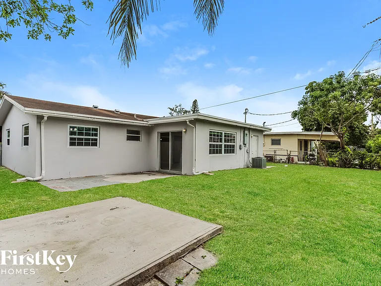 7231 McArthur Pkwy — Photo 15
