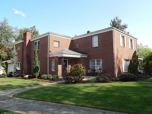 1st image of 1554 22nd St