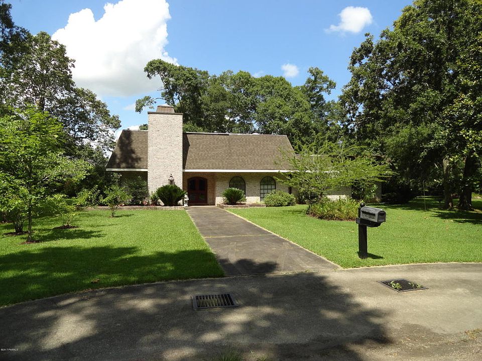 1st image of 301 S Hollingsworth Dr