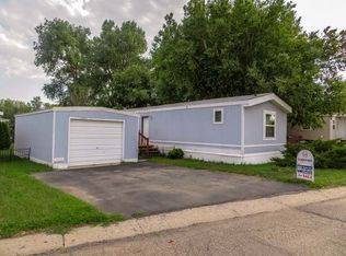 3029 Twin City Dr, Mandan, ND 58554