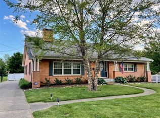 620 E Court St, Paris, IL 61944