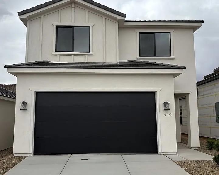 440 S Riverbed Dr — Photo 1