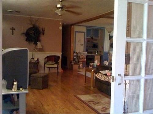 3rd image of 1430 Clay St