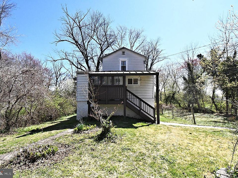 1st image of 755 Haunted Ln