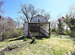 755 Haunted Ln, Bensalem, PA 19020