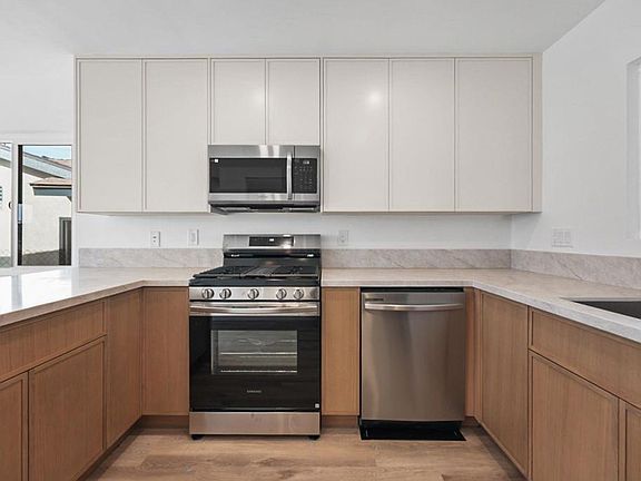 3rd image of 6419 Goodwin St