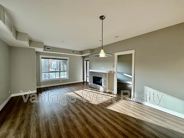 1883 Water St #206 — Photo 7
