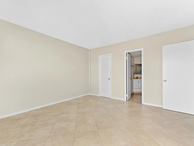 710 N Ocean Blvd #710 — Photo 24