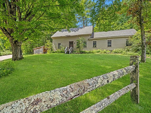 5th image of 307 Calef Hill Road