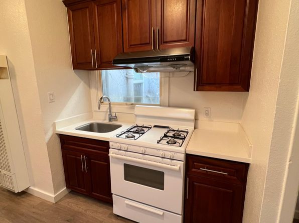 742 Commercial St APT 4