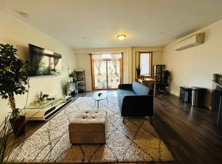 360 S 4th St #4, Brooklyn, NY 11211