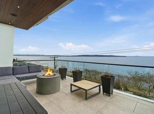 15377 Marine Dr, White Rock, BC V4B 1C8