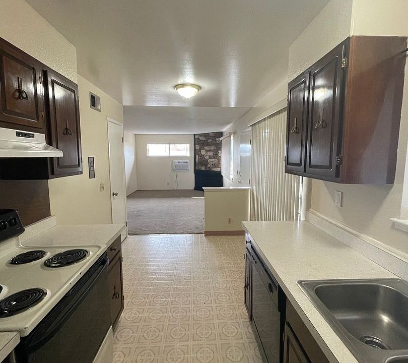 1st image of 235 Washington St APT 3