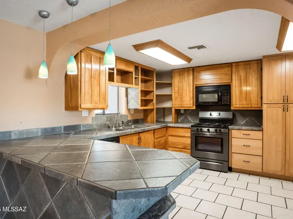 908 E Weymouth St, Tucson, AZ 85719