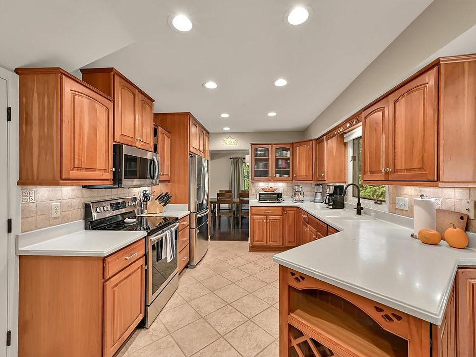 1st image of 21400 Lancelot DRIVE