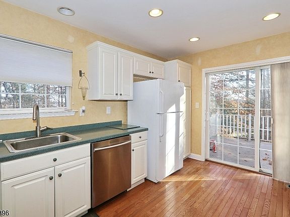 2nd image of 13 Minuteman Ct