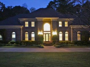 5035 Chedworth Dr, Smoke Rise, GA 30087