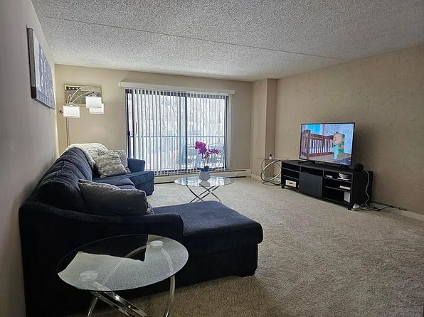 10531 Cedar Lake Rd APT 318