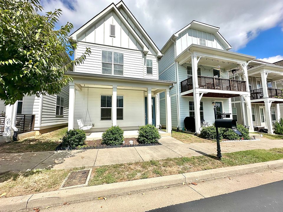 1st image of 782 Cottage Park Dr