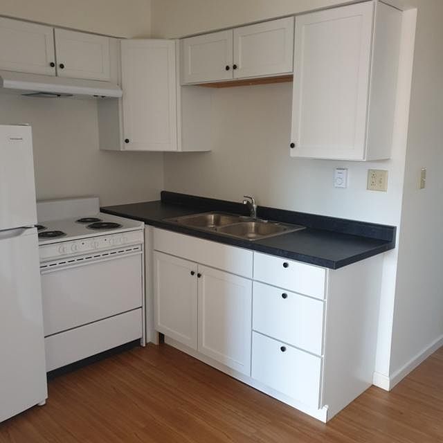 2nd image of 317 W McKinley Rd #4