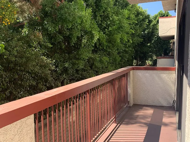 12540 Burbank Blvd #103 — Photo 10