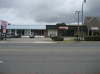 2nd image of 603 N Kings Hwy