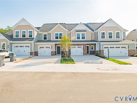 2nd image of 18429 Palisades Ct
