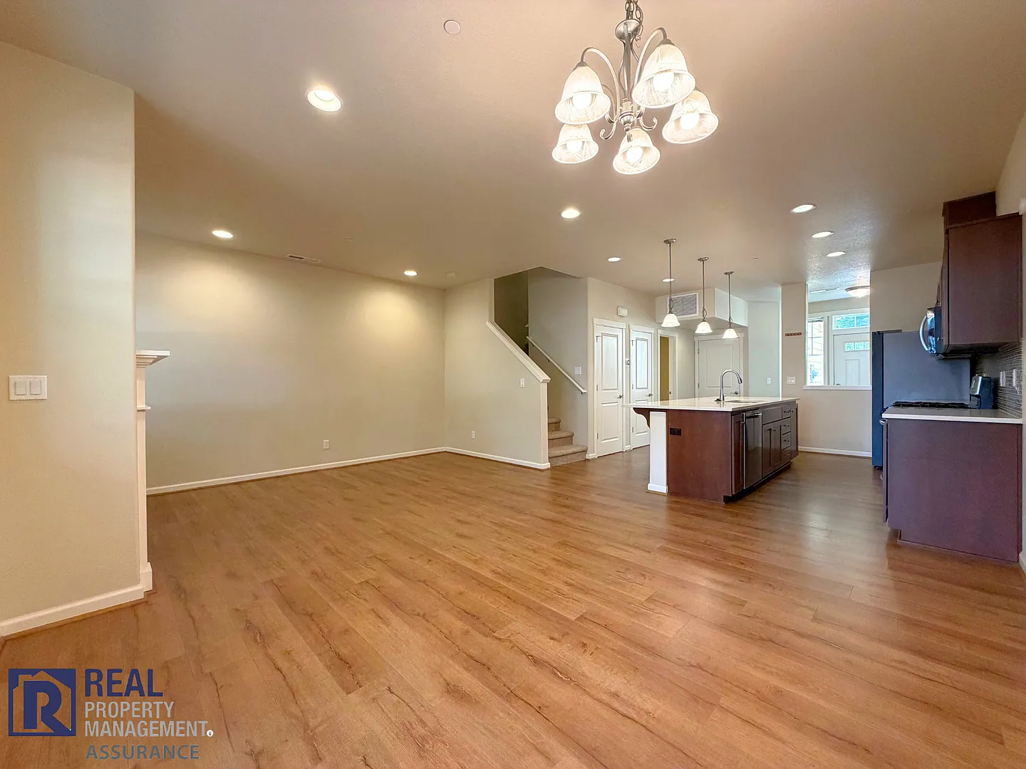 Move-In Special - Modern Beaverton 3br/3ba Townhome With Garage Near Nike & Intel — Photo 4